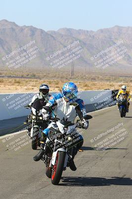 media/Apr-10-2022-SoCal Trackdays (Sun) [[f104b12566]]/Around the Pits/